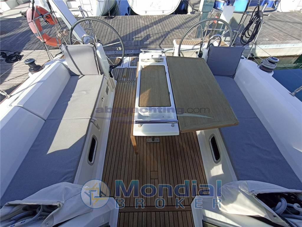 Beneteau Oceanis 38.1