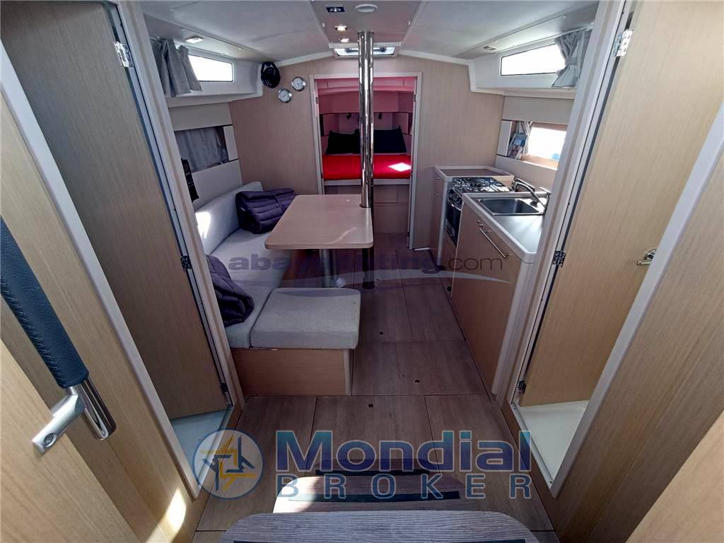 Beneteau Oceanis 38.1