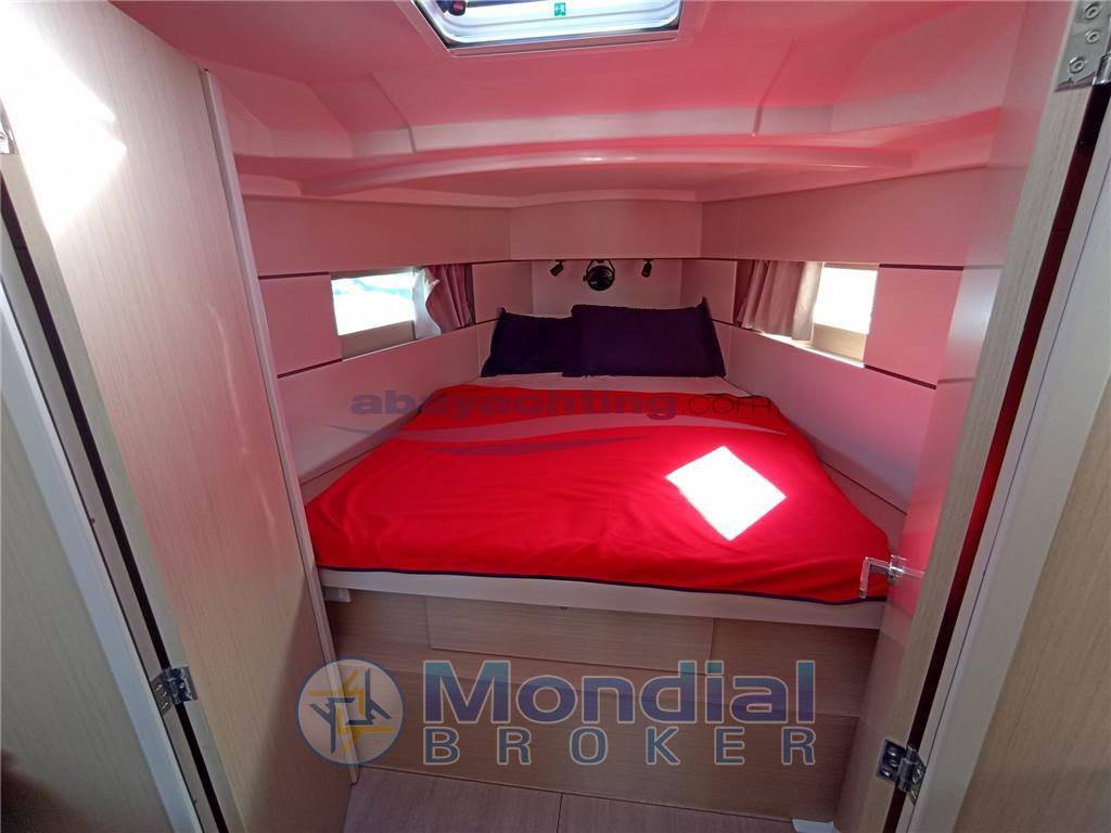 Beneteau Oceanis 38.1