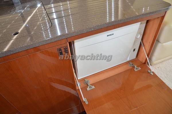 Sealine T50
