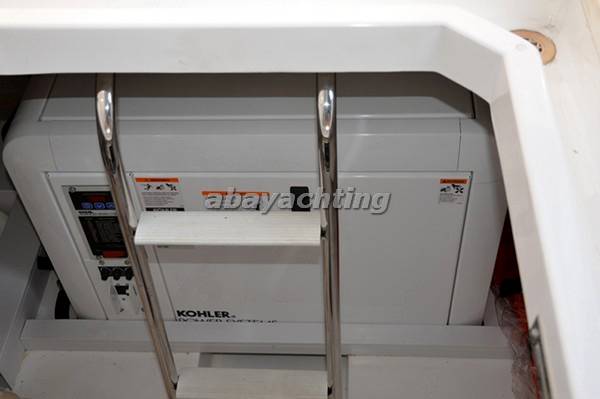 Sealine F42 (f 42)