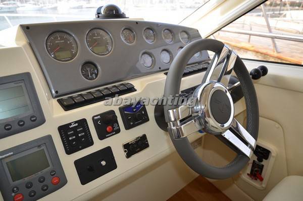 Sealine F42 (f 42)