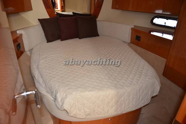 Sealine F42 (f 42)