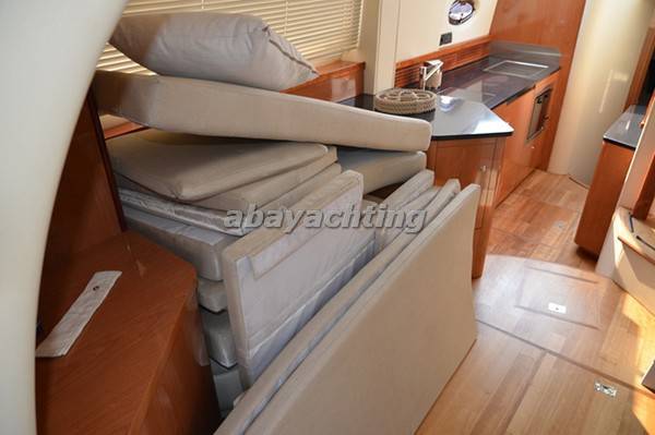 Sealine F42 (f 42)