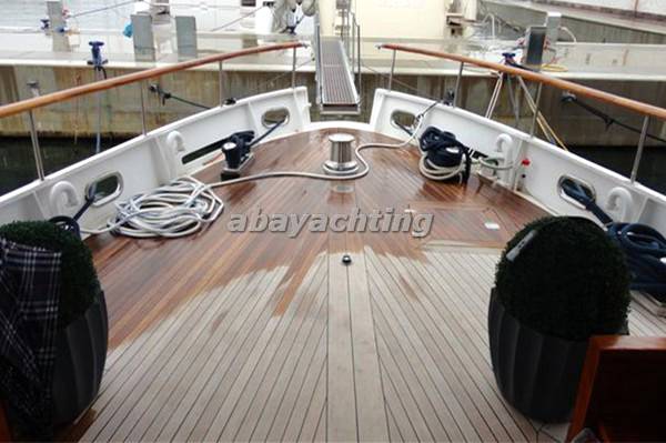 Benetti 30