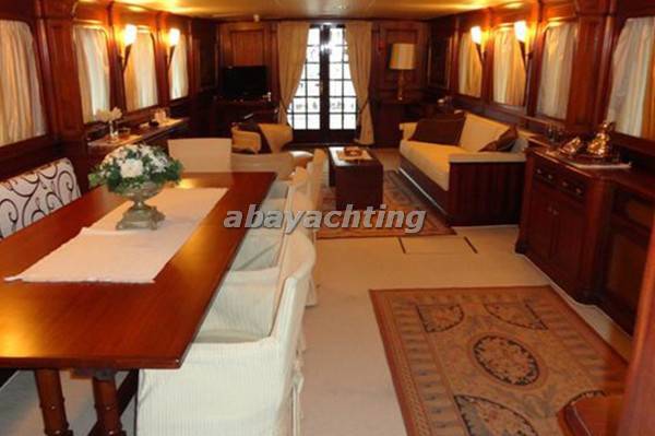 Benetti 30