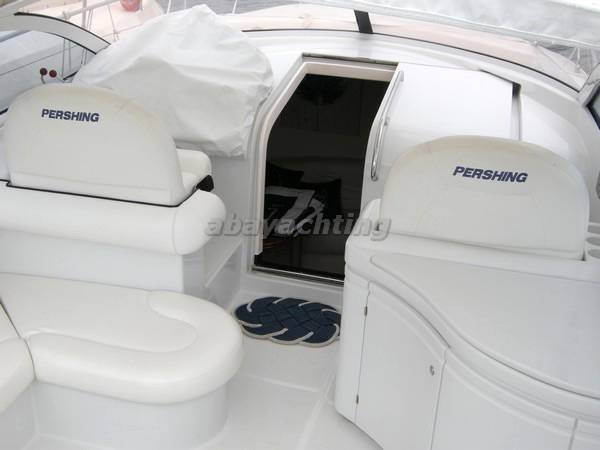 Pershing 37 cabin