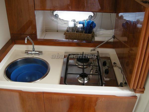 Pershing 37 cabin