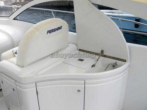 Pershing 37 cabin