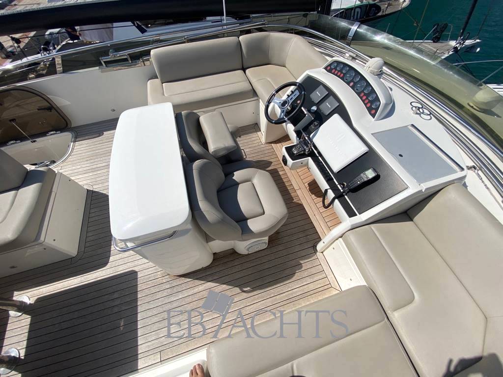 Princess 62 fly