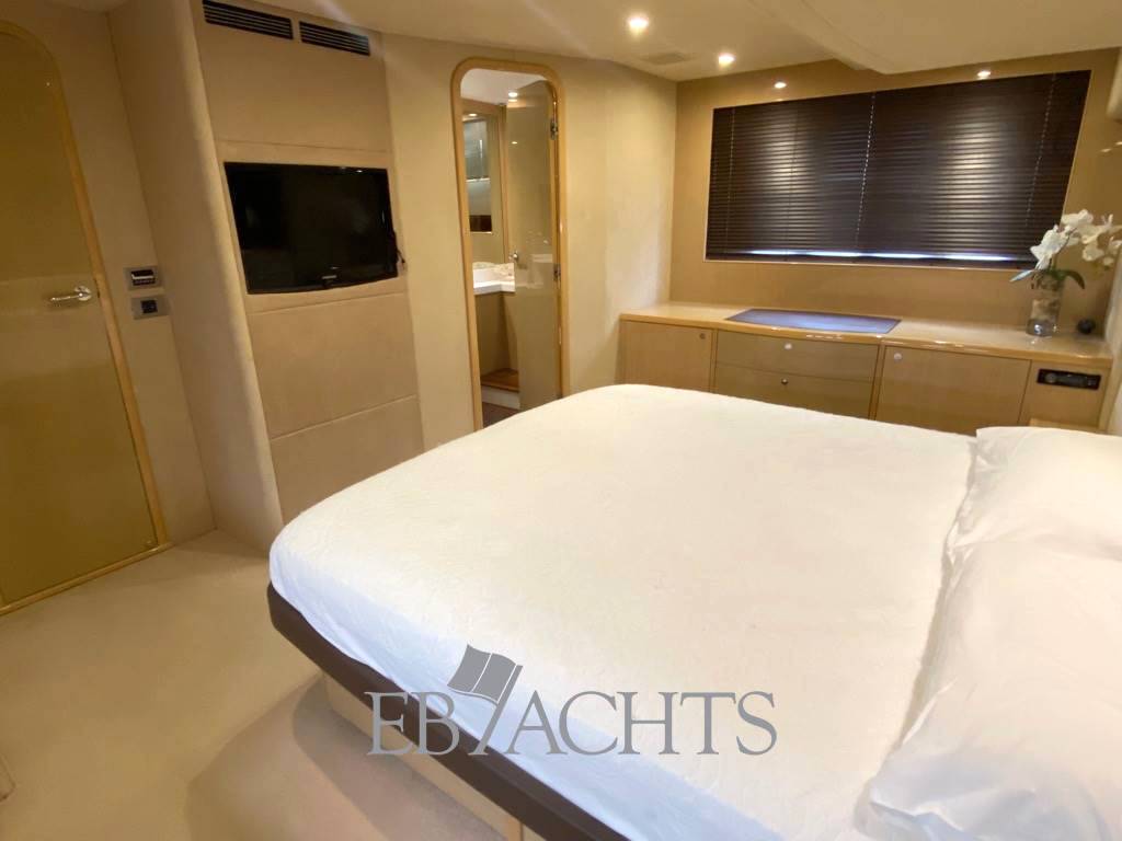 Princess 62 fly