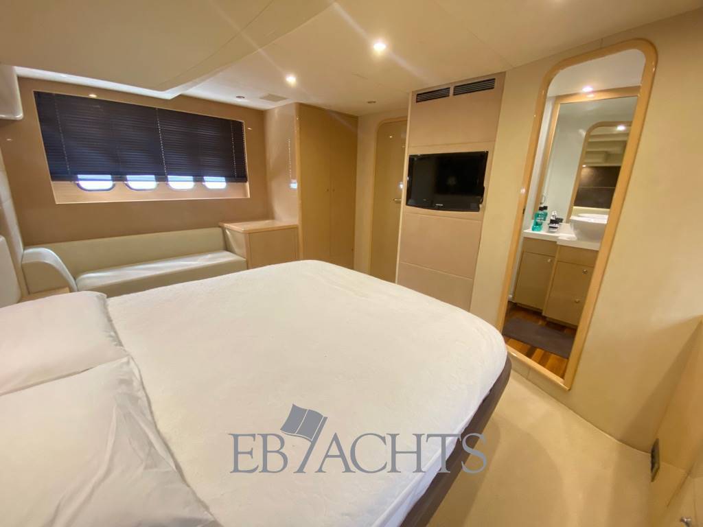 Princess 62 fly