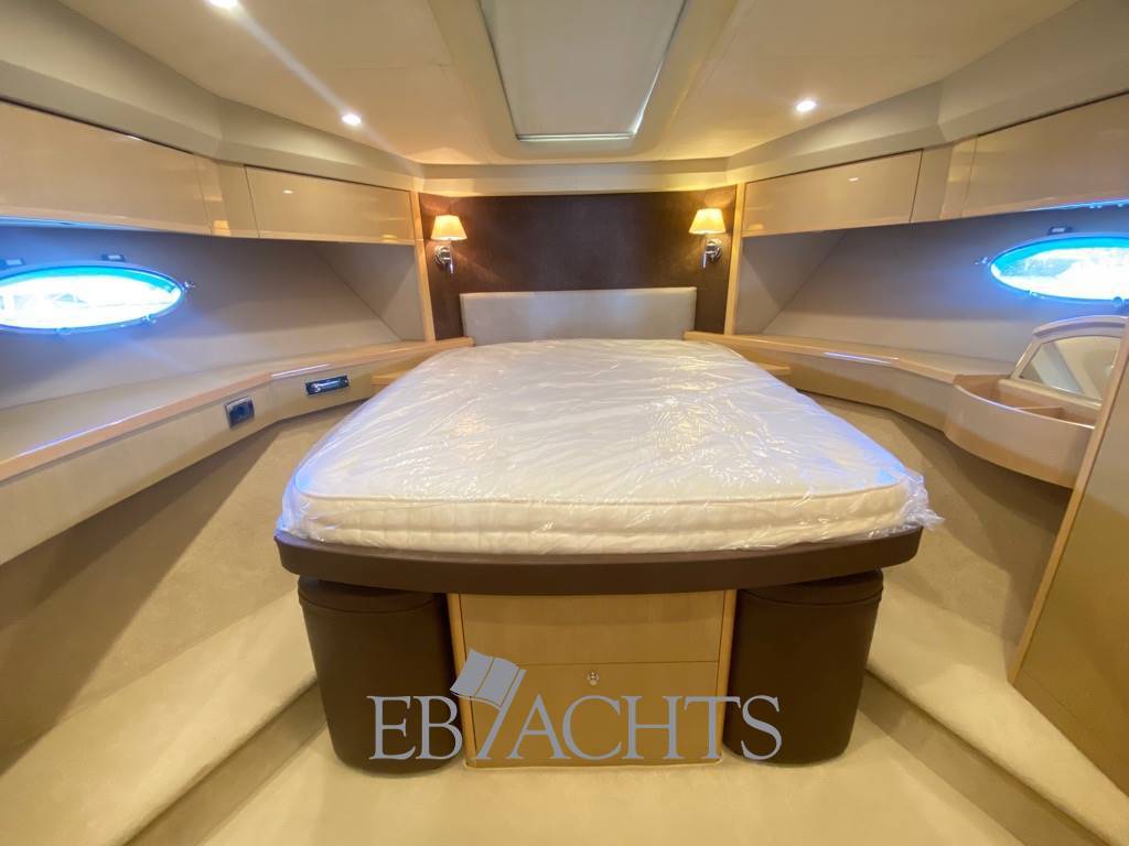 Princess 62 fly