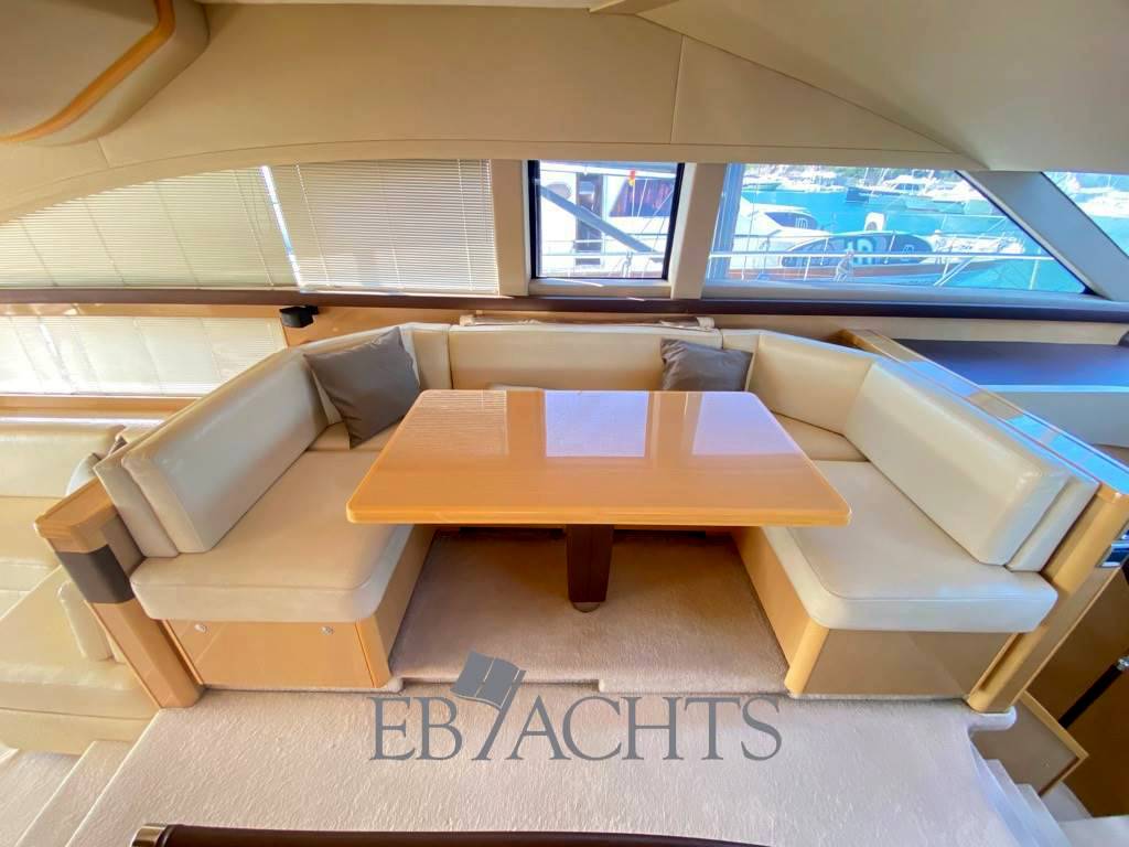 Princess 62 fly