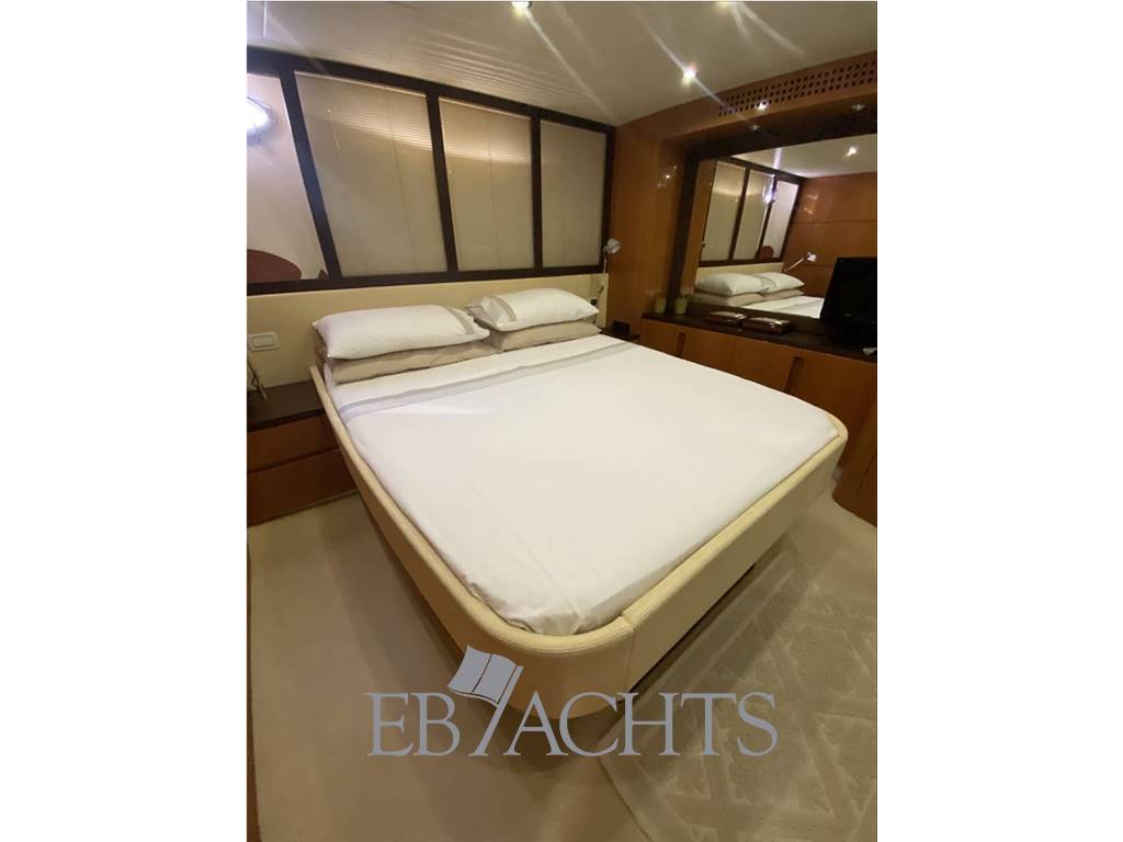 Pershing 56