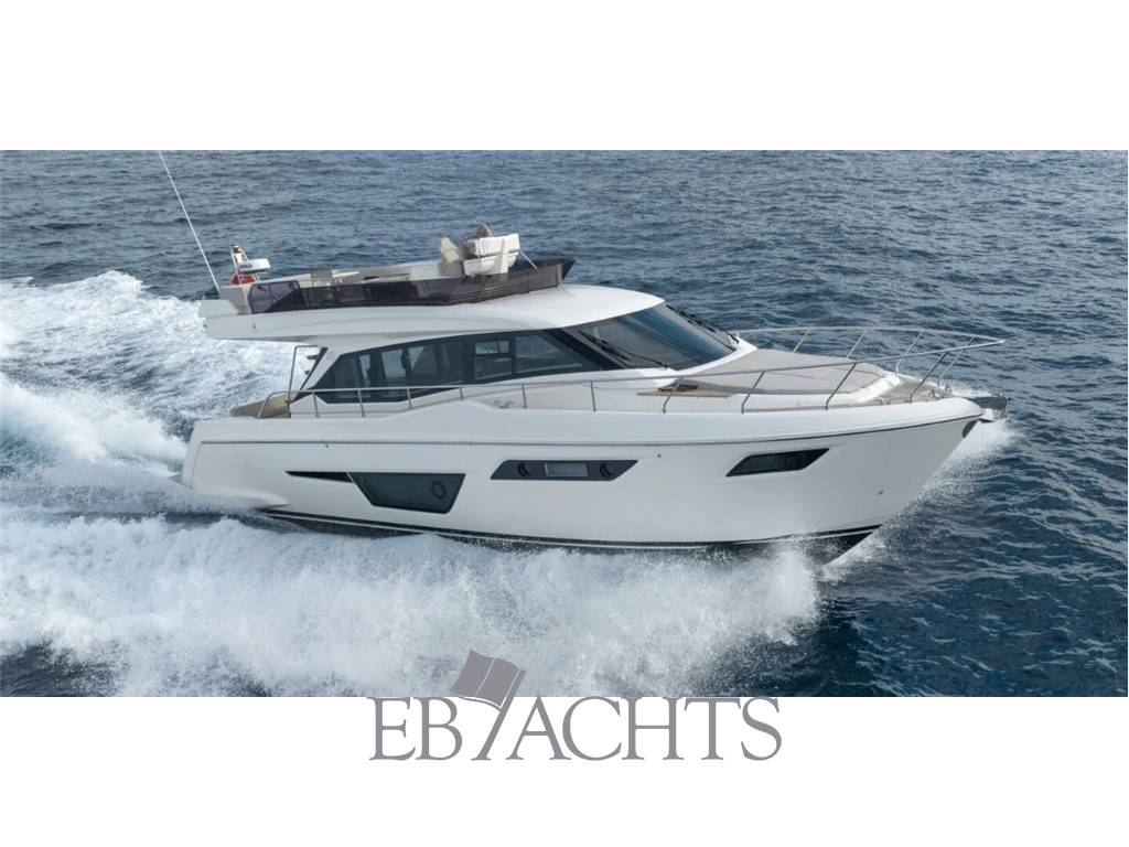 Ferretti yachts 500