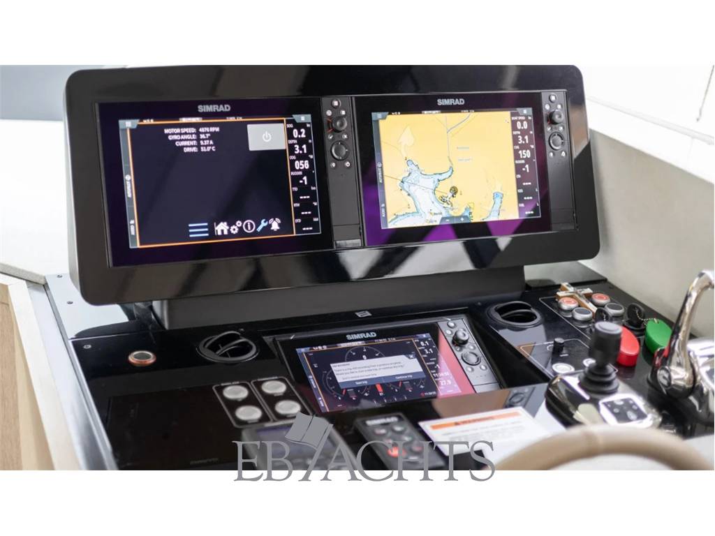 Ferretti yachts 500