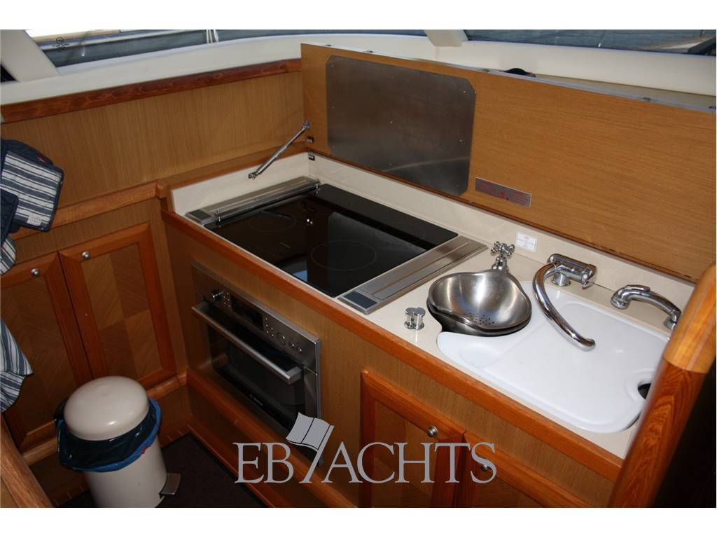 Mochi craft Dolphin 64 fly