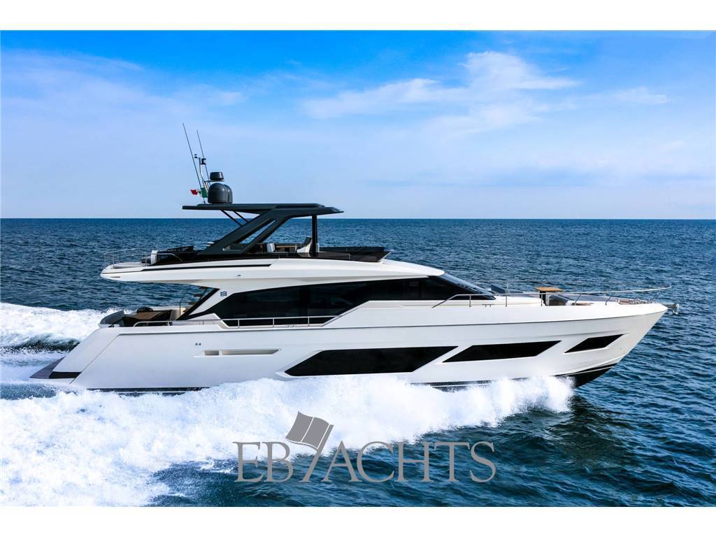 Ferretti yachts 720