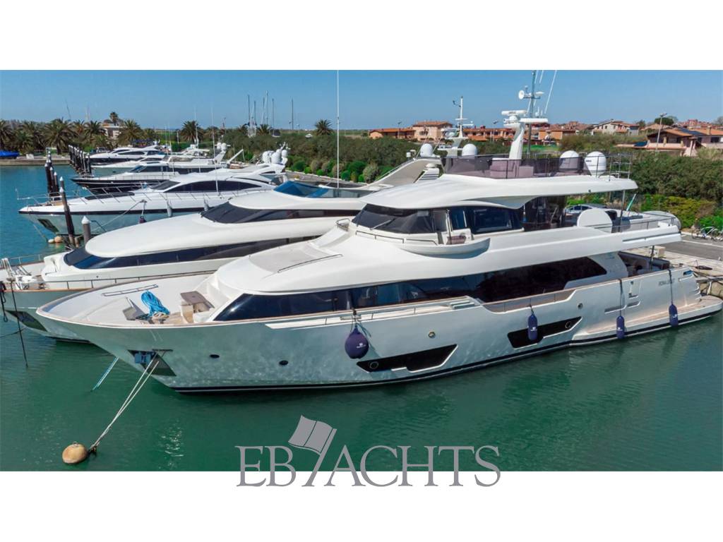 Custom line Navetta 28