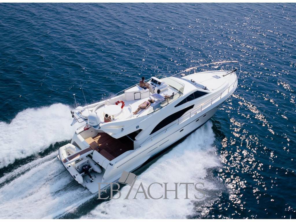 Ferretti yachts 530