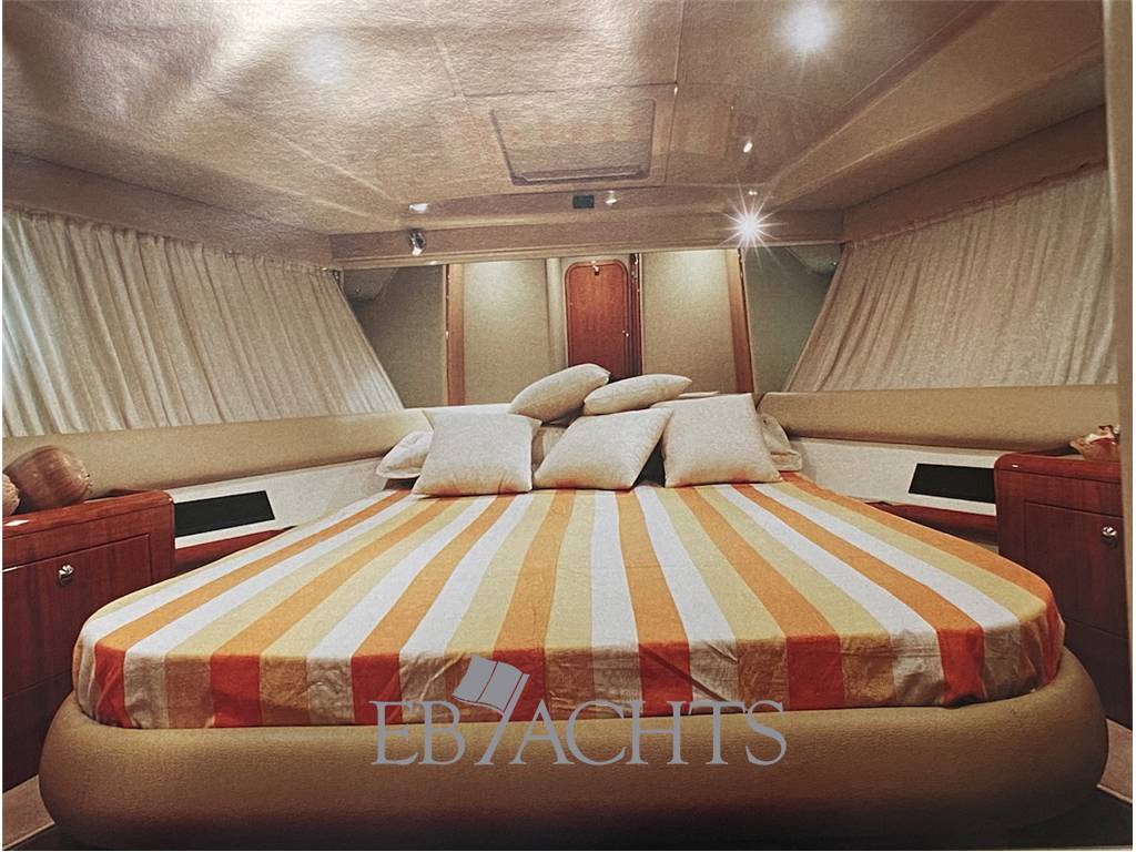 Ferretti yachts 430