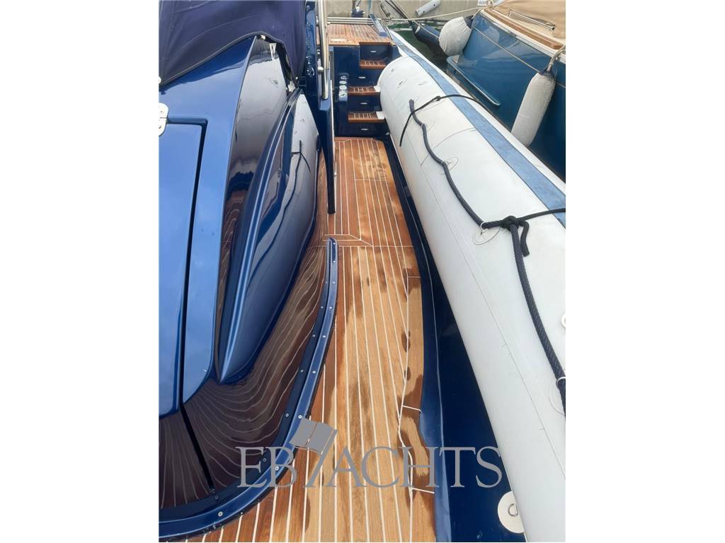 Sea water Convertible 430