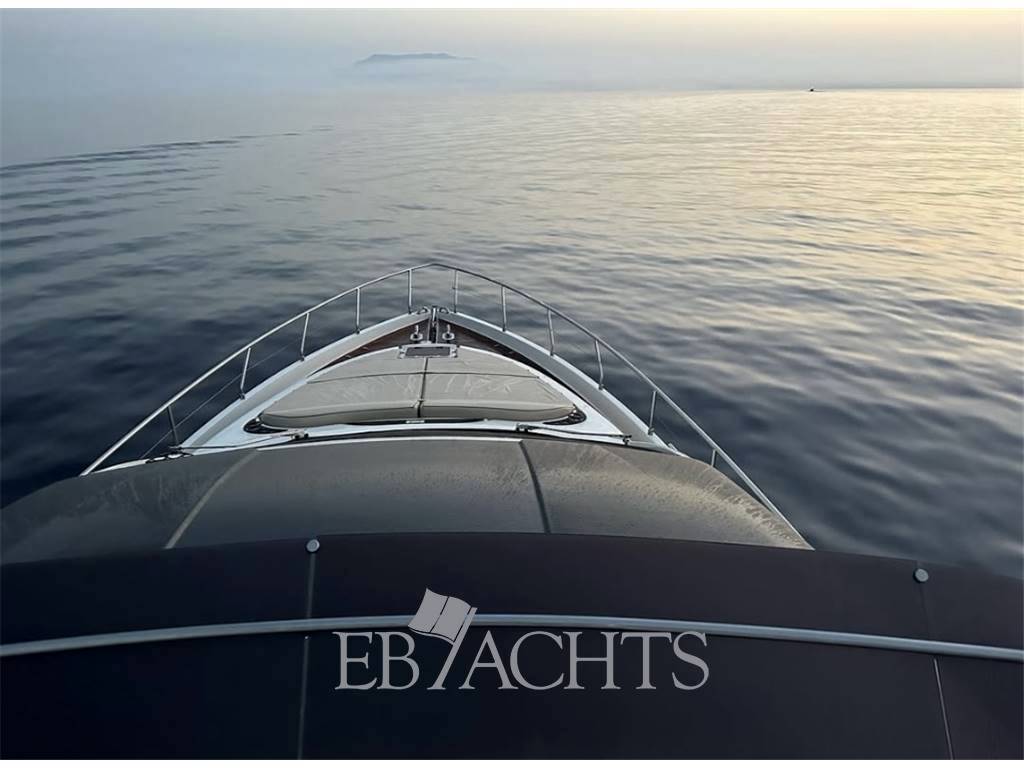 Ferretti yachts 630