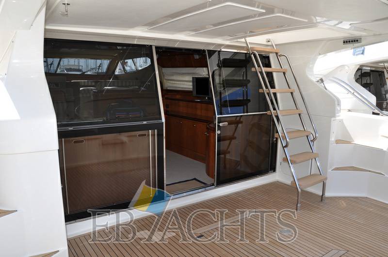 Ferretti yachts 620