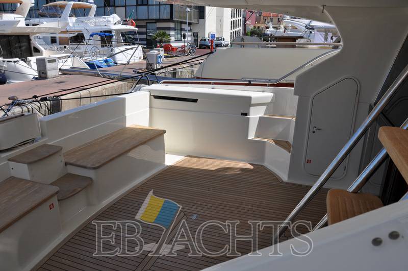 Ferretti yachts 620
