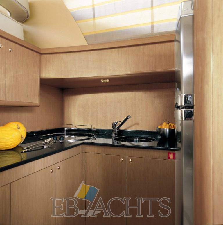Ferretti yachts 460