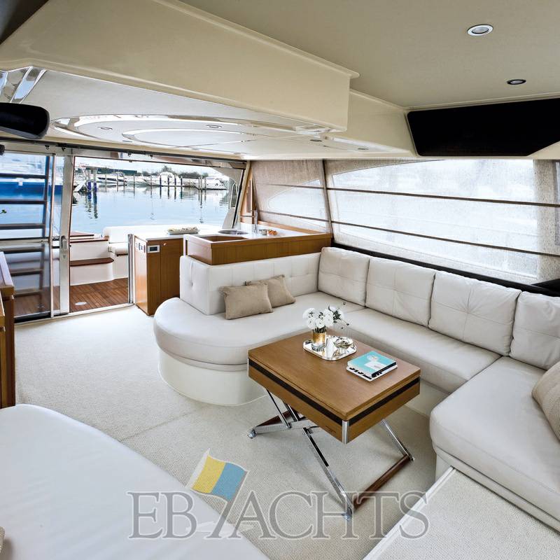 Ferretti yachts 470