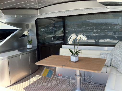 Pershing 72