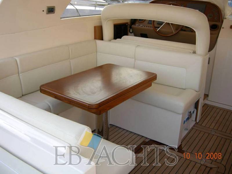 Mochi craft Dolphin 44