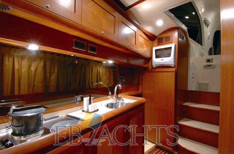 Mochi craft Dolphin 44