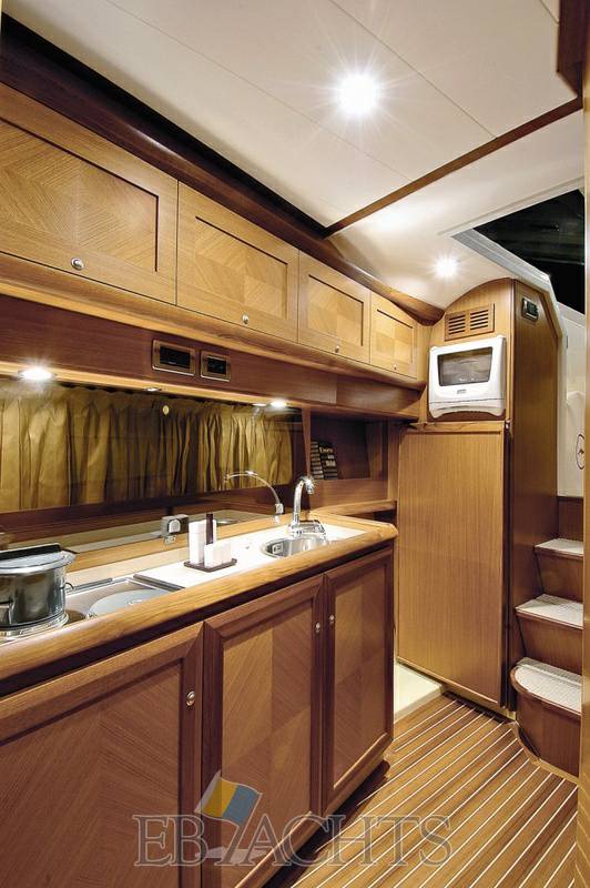 Mochi craft Dolphin 44