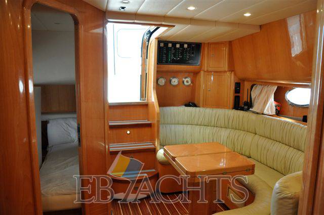 Uniesse 42