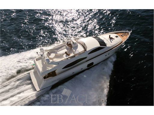 Ferretti yachts 761