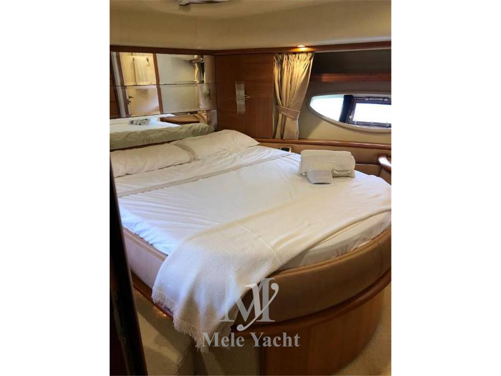 Azimut 62 fly