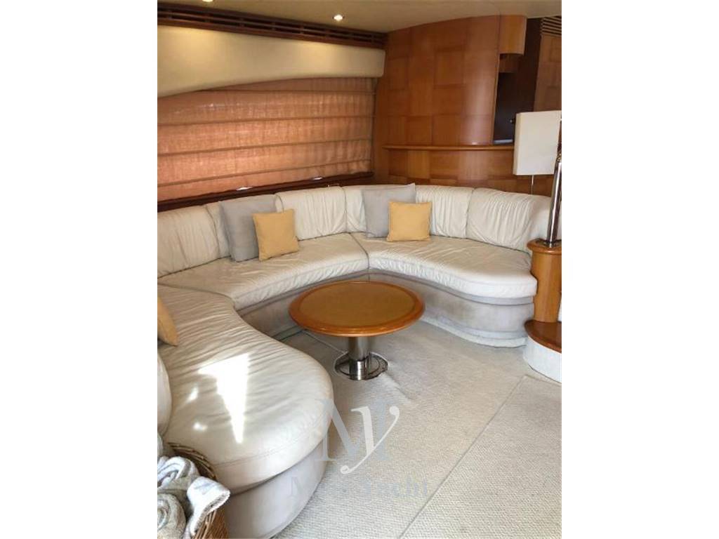 Azimut 62 fly