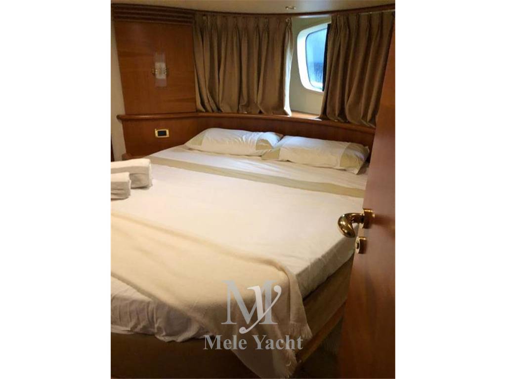 Azimut 62 fly