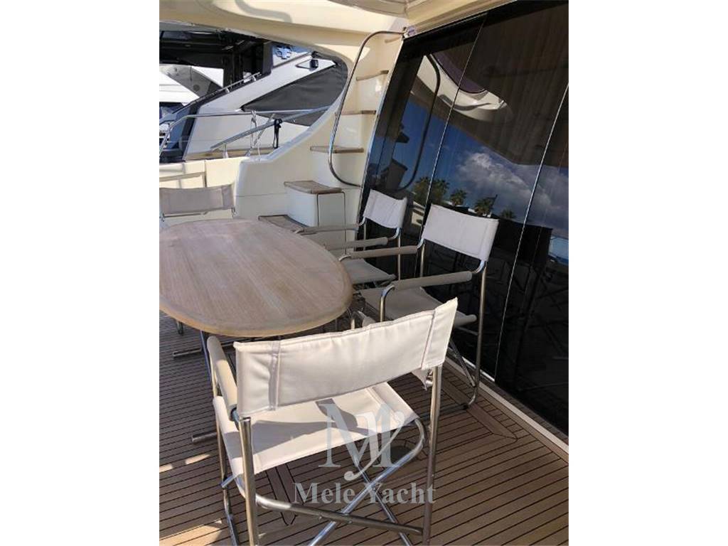 Azimut 62 fly