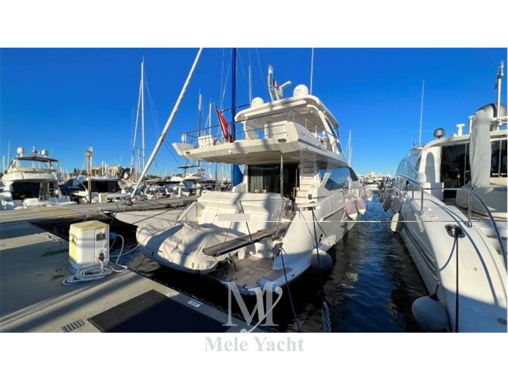 Azimut 72 fly