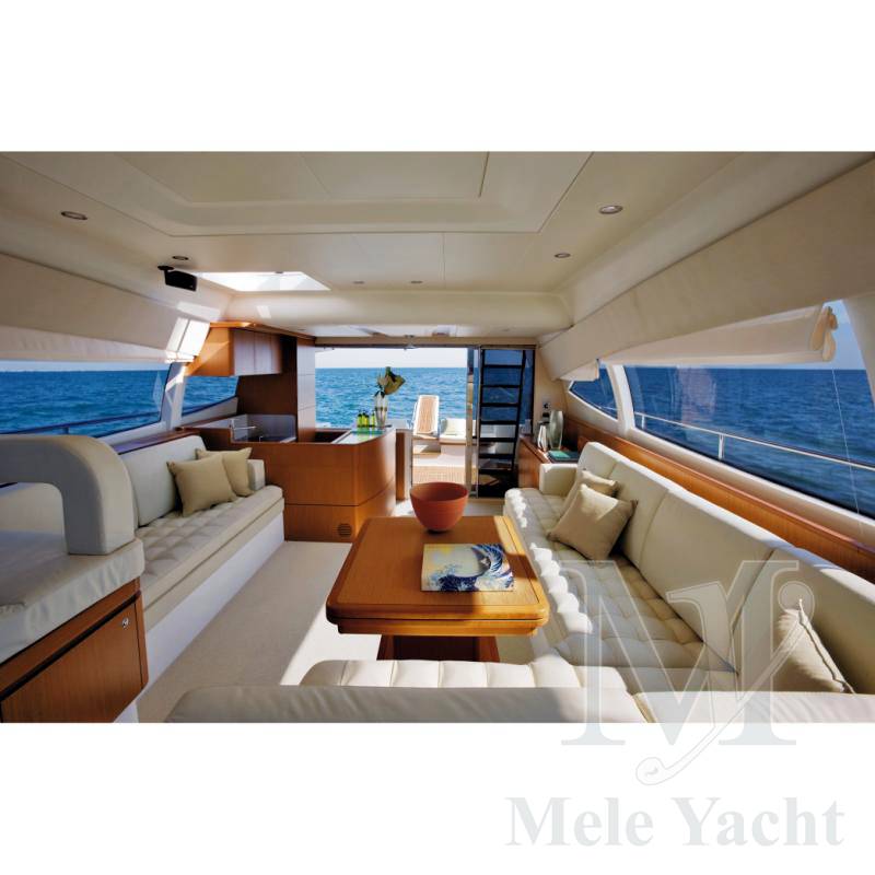 Ferretti 530