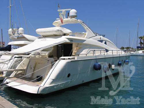 Aicon yacht spa 64 fly