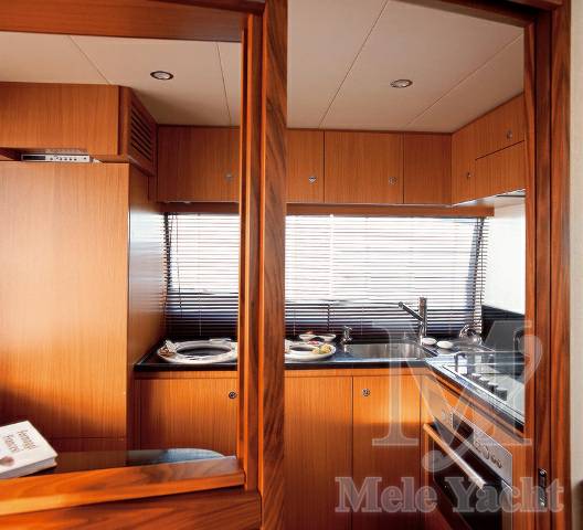 Ferretti 630