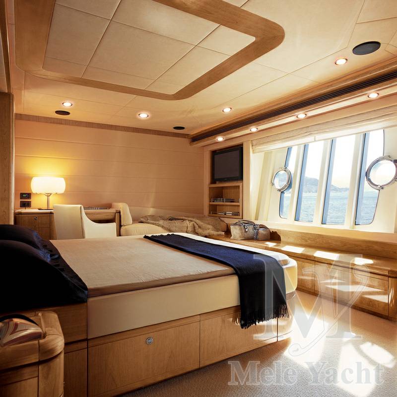 Ferretti 830 hard top