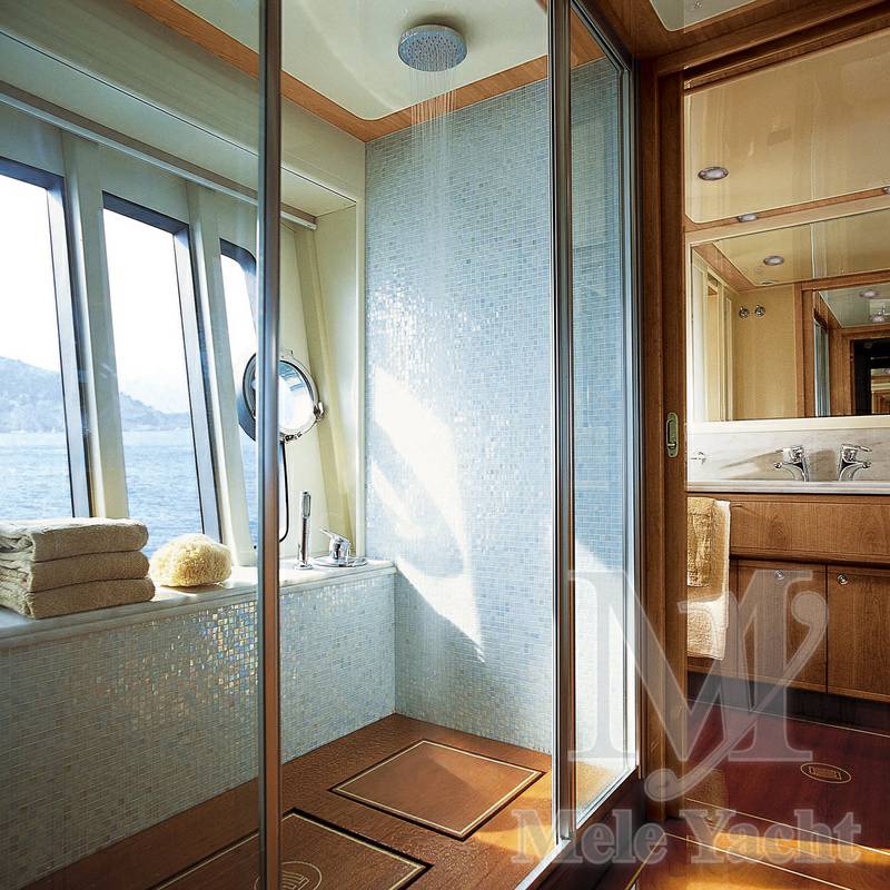 Ferretti 830 hard top