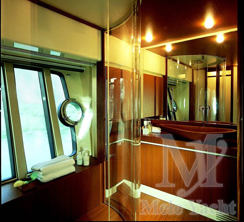 Ferretti 731