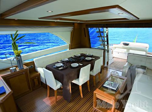 Mochi craft spa Dolphin 64 sun top